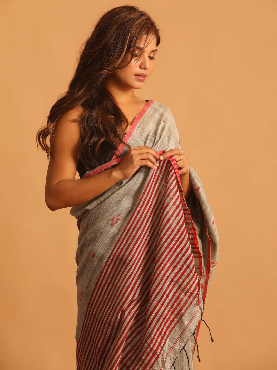 Indethnic Grey Pure Cotton Woven Design Design Sarees - View 3