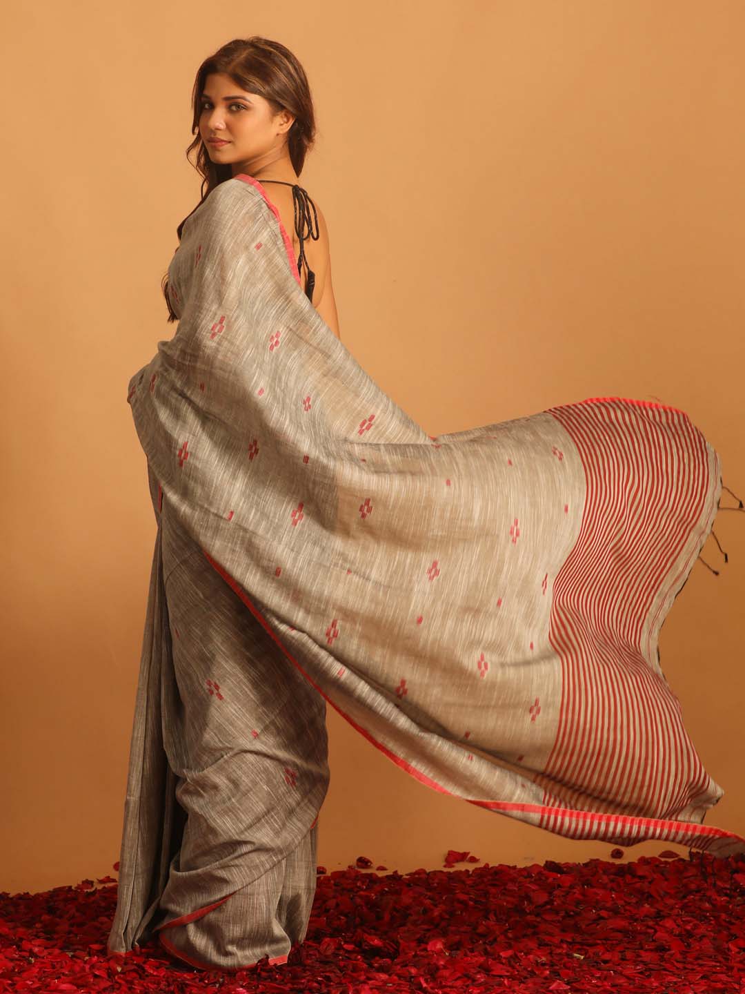 Indethnic Grey Pure Cotton Woven Design Design Sarees - View 3