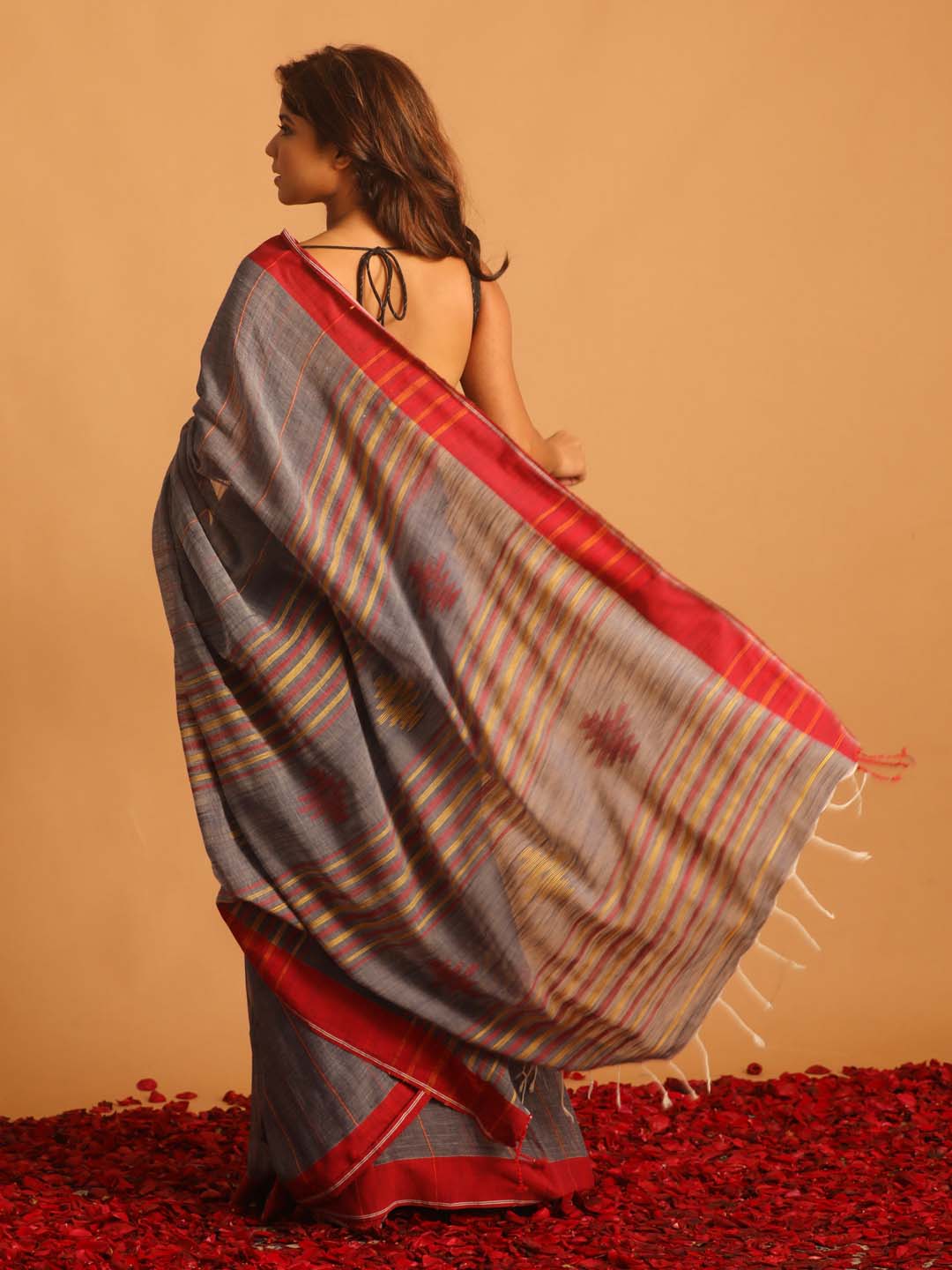 Indethnic Grey Pure Cotton Woven Design Design Sarees - View 3