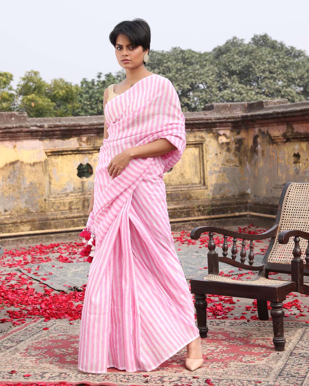 Indethnic Pink Pure Cotton Color Blocked Design Sarees - View 3