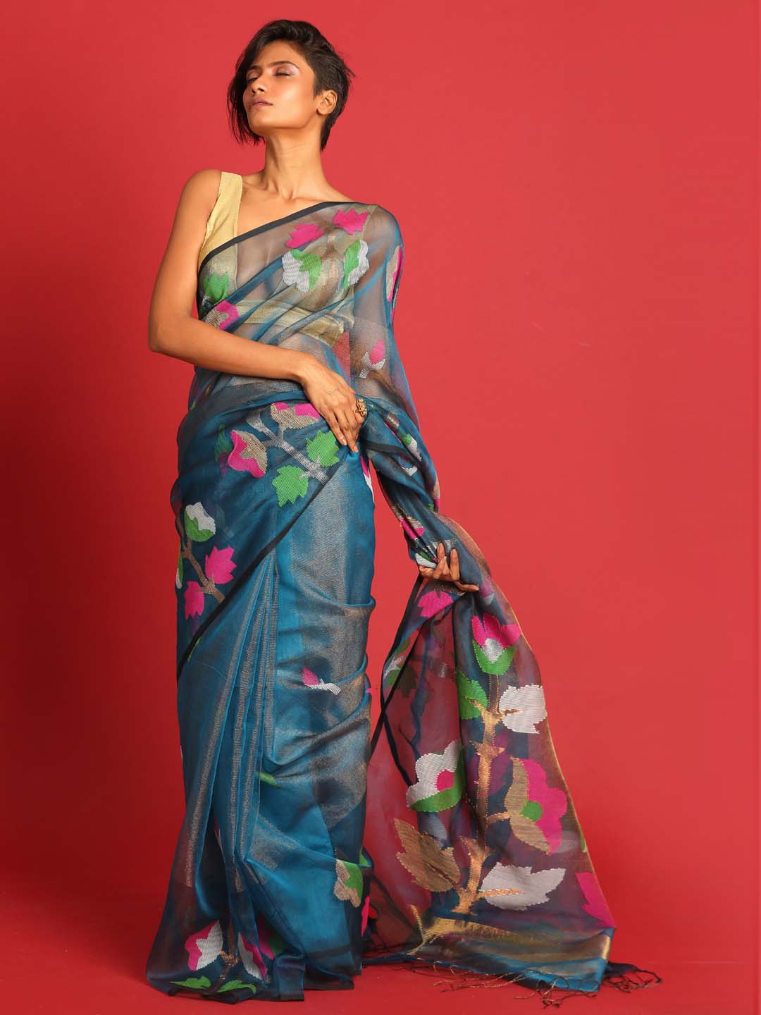 Indethnic Green Pure Silk Floral Design Jamdani - View 1