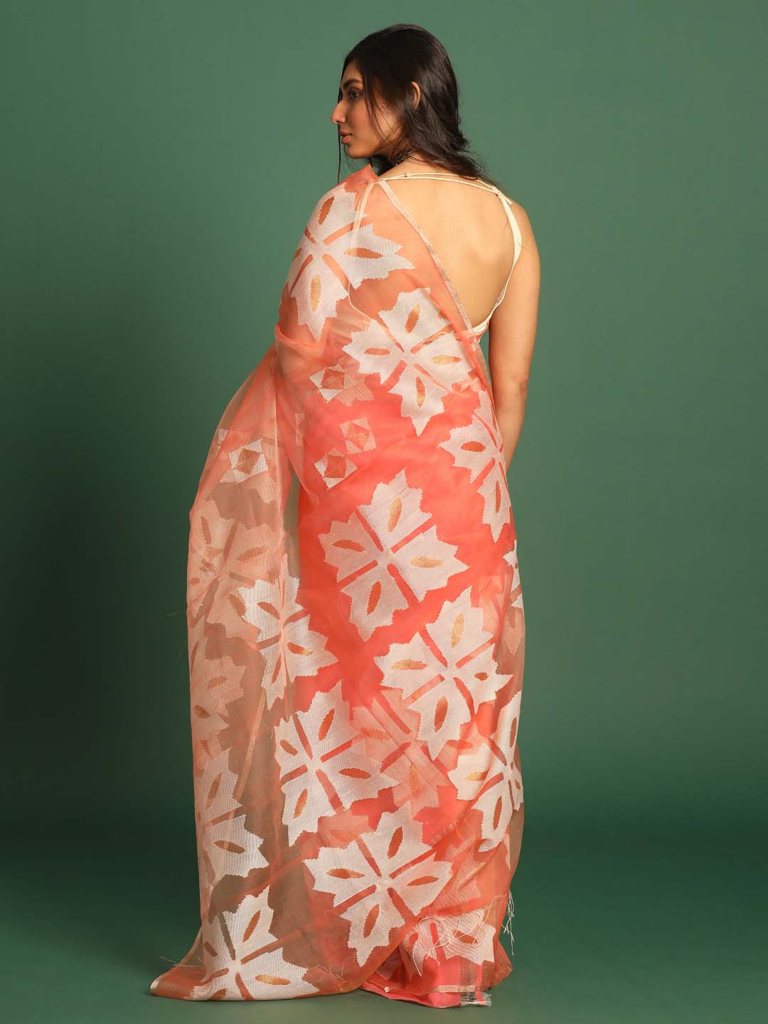 Indethnic Pink Pure Silk Floral Design Jamdani - View 2