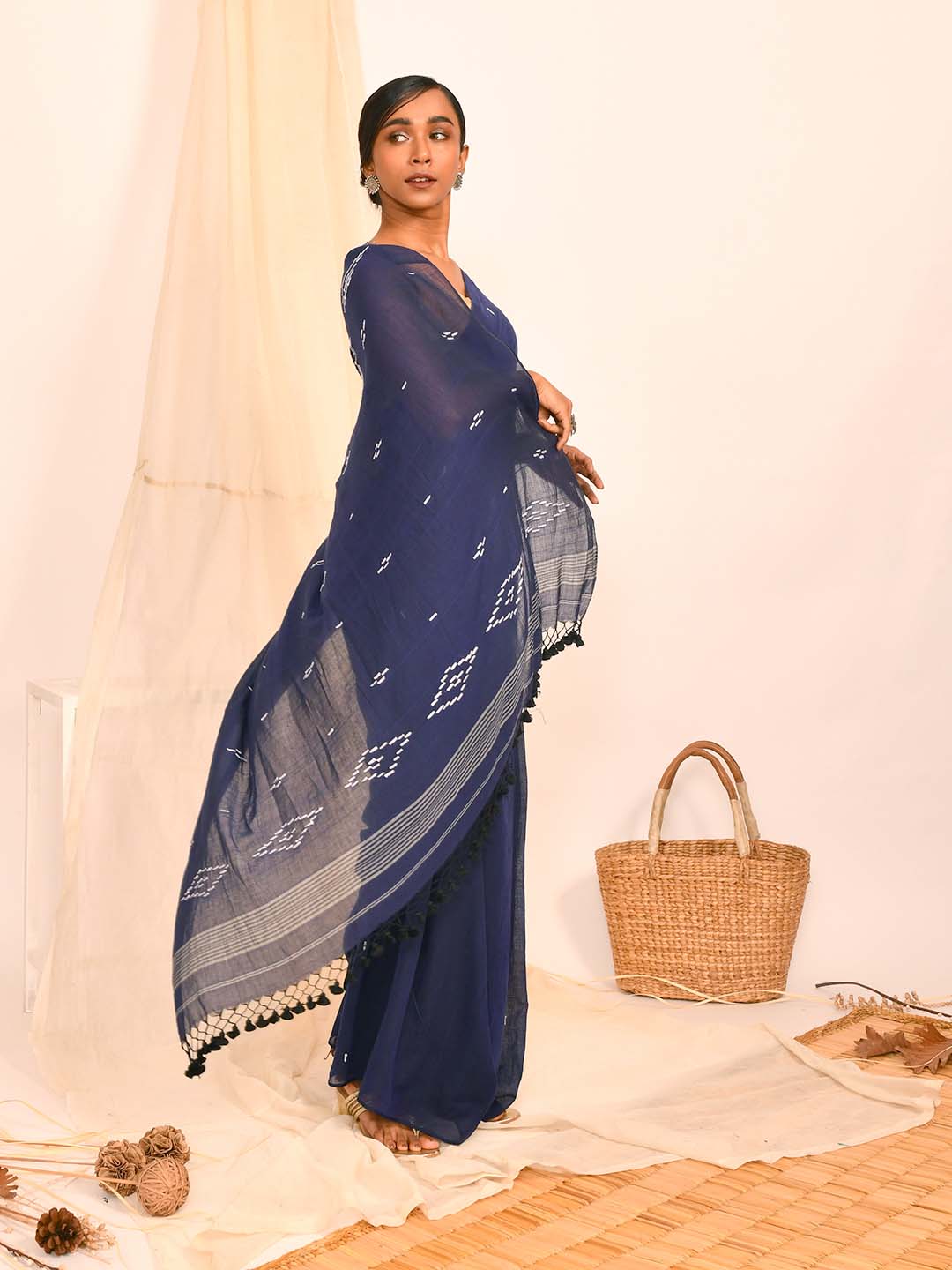 PURE ELEGANCE (SAREE)