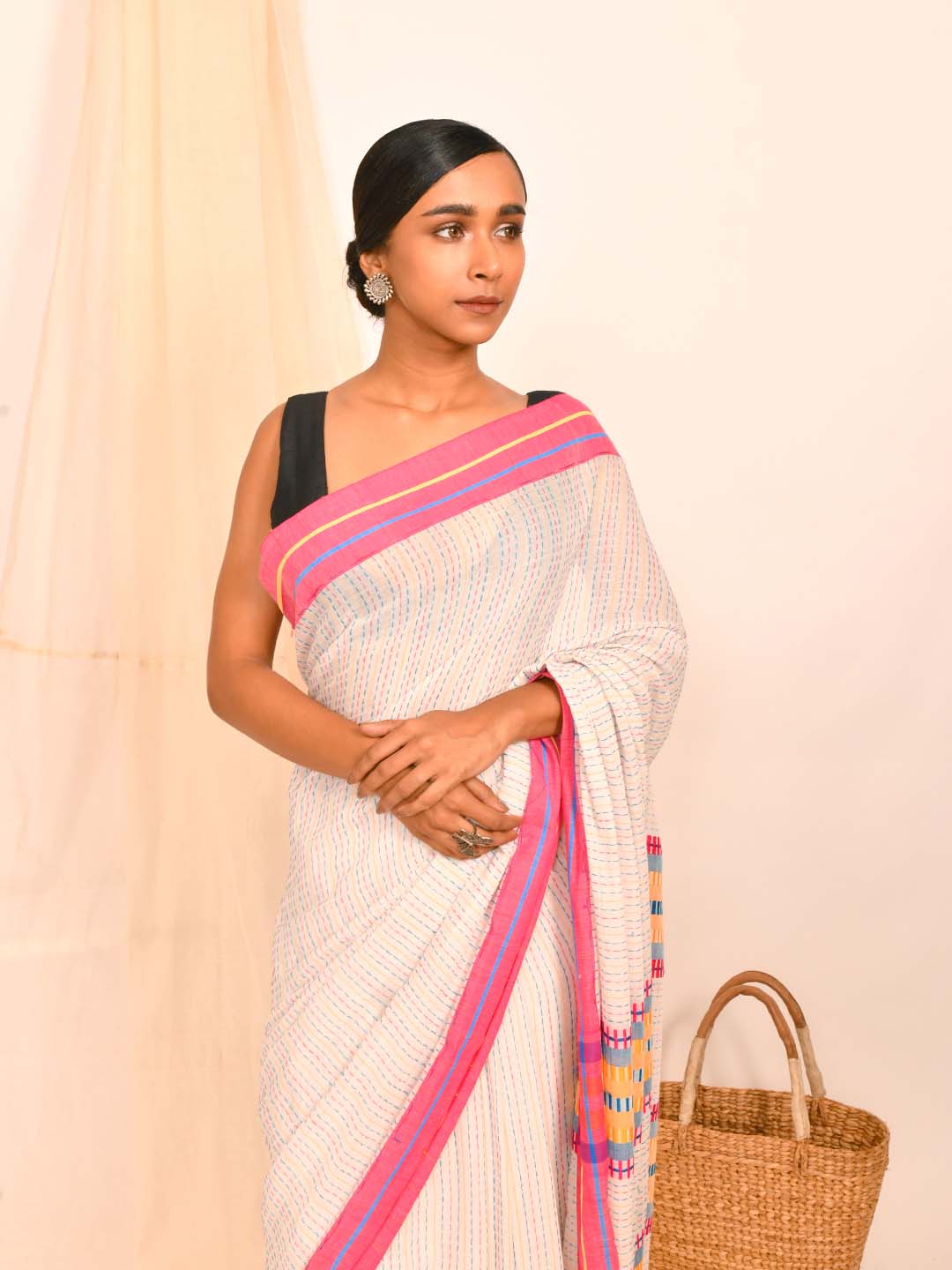 WOVEN GRACE (SAREE)