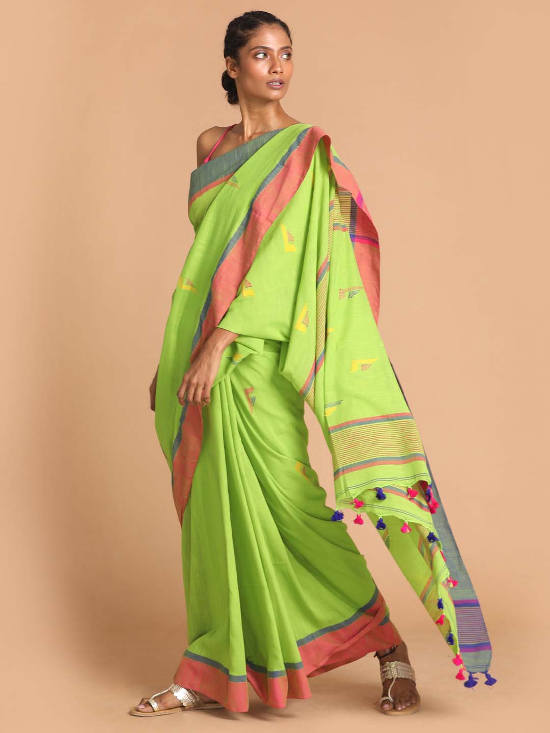 Indethnic Green Bengal Handloom Pure Cotton Saree Work Saree - View 2