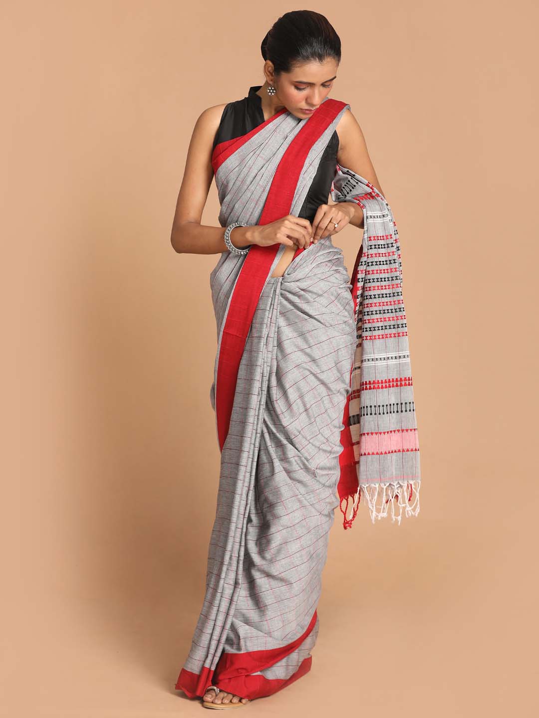 Indethnic Grey Bengal Handloom Pure Cotton Saree Work Saree - View 1