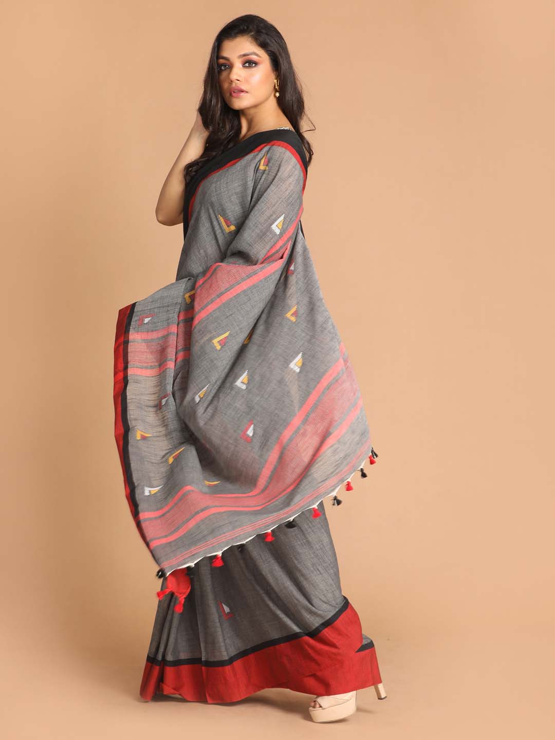 Indethnic Grey Bengal Handloom Pure Cotton Saree Work Saree - View 2