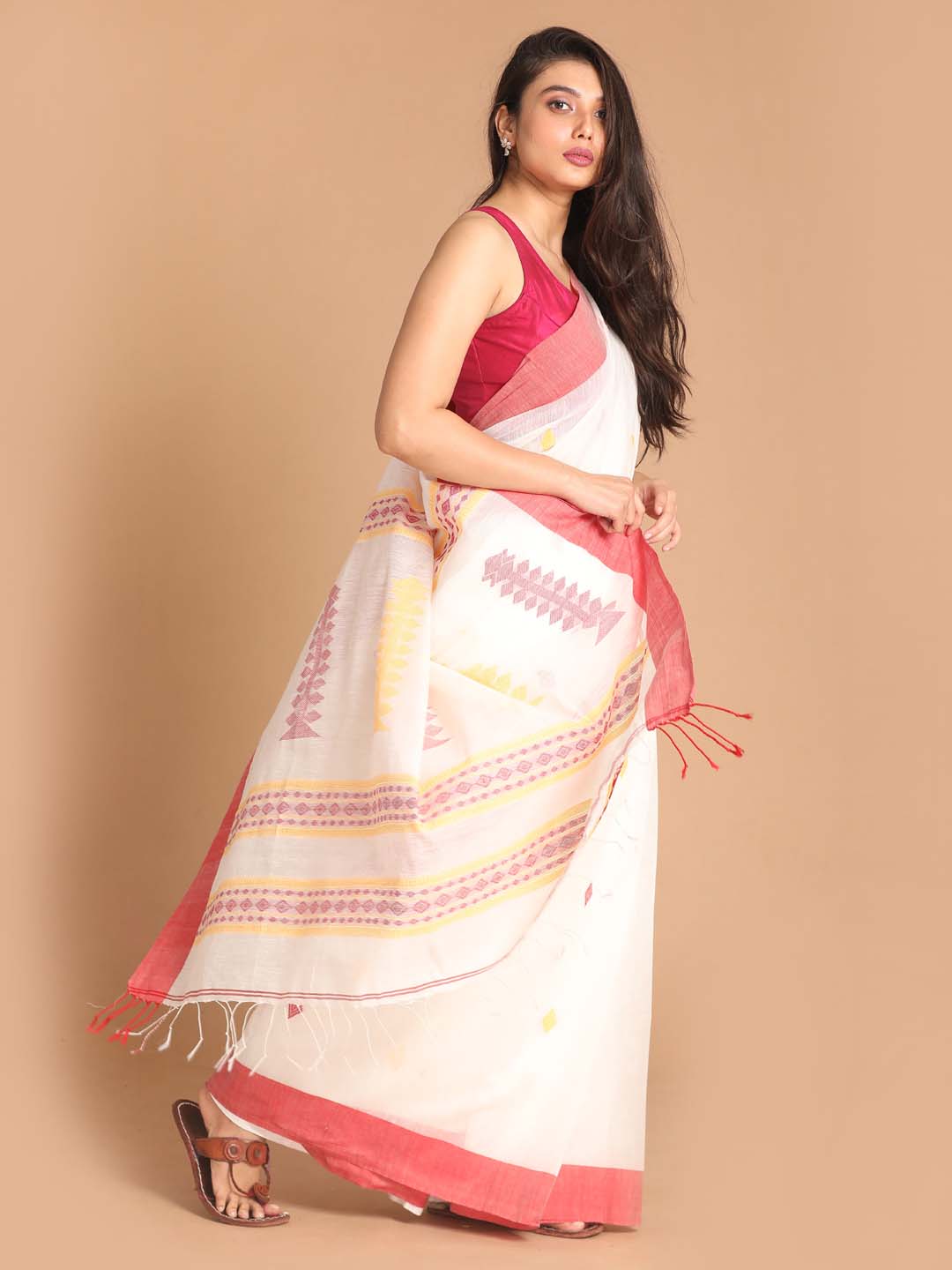 Indethnic White Bengal Handloom Cotton Blend Work Saree - View 2