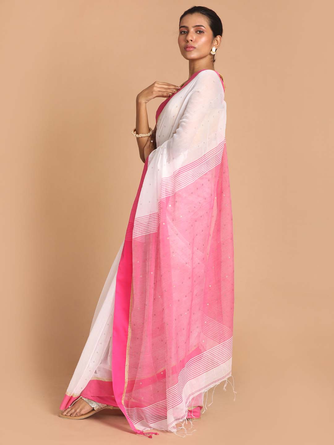 Indethnic White Bengal Handloom Cotton Blend Work Saree - View 2