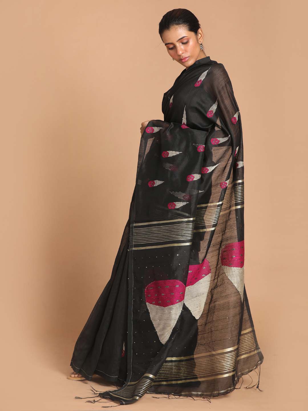 Indethnic Black Bengal Handloom Cotton Blend Work Saree - View 2