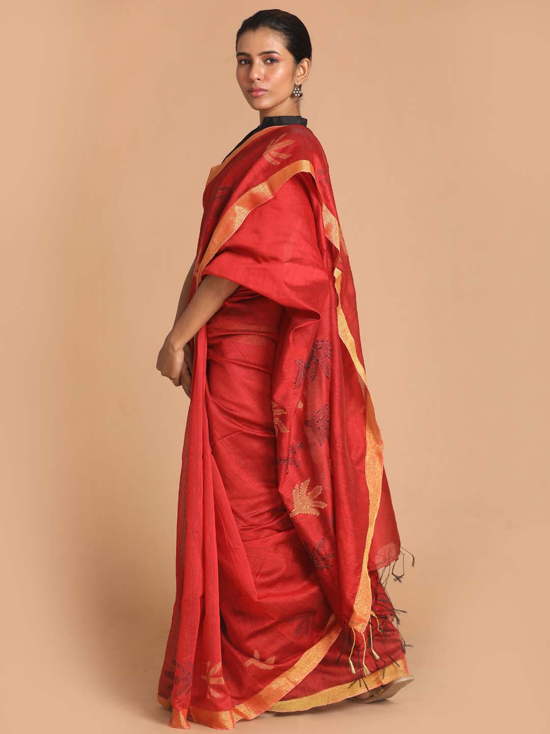 Indethnic Red Bengal Handloom Cotton Blend Work Saree - View 2