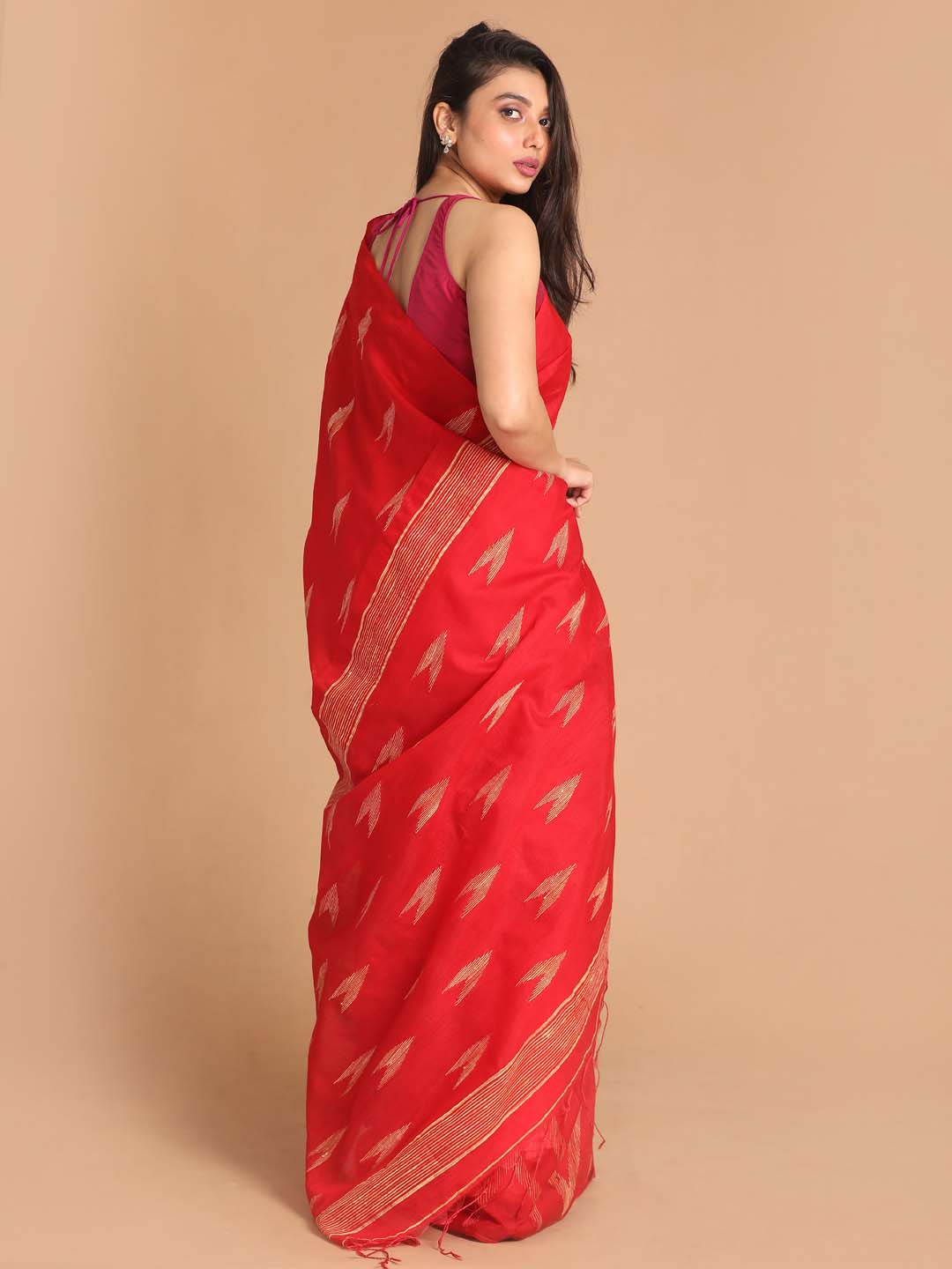 Indethnic Red Bengal Handloom Cotton Blend Work Saree - View 3