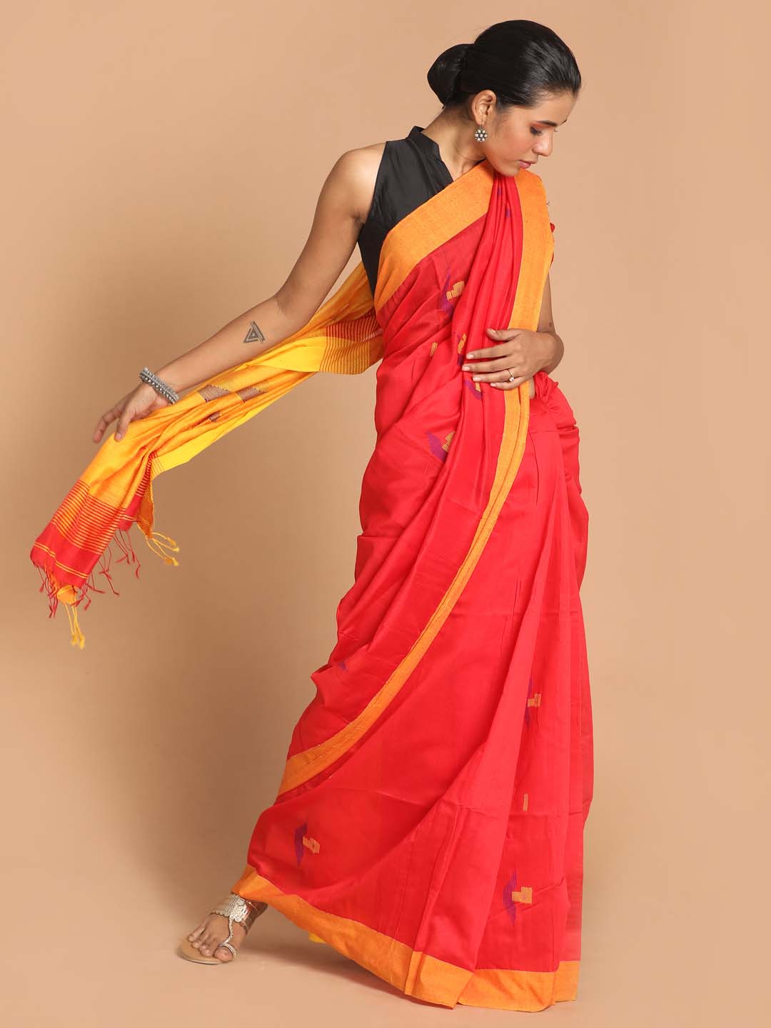 Indethnic Red Bengal Handloom Cotton Blend Work Saree - View 1