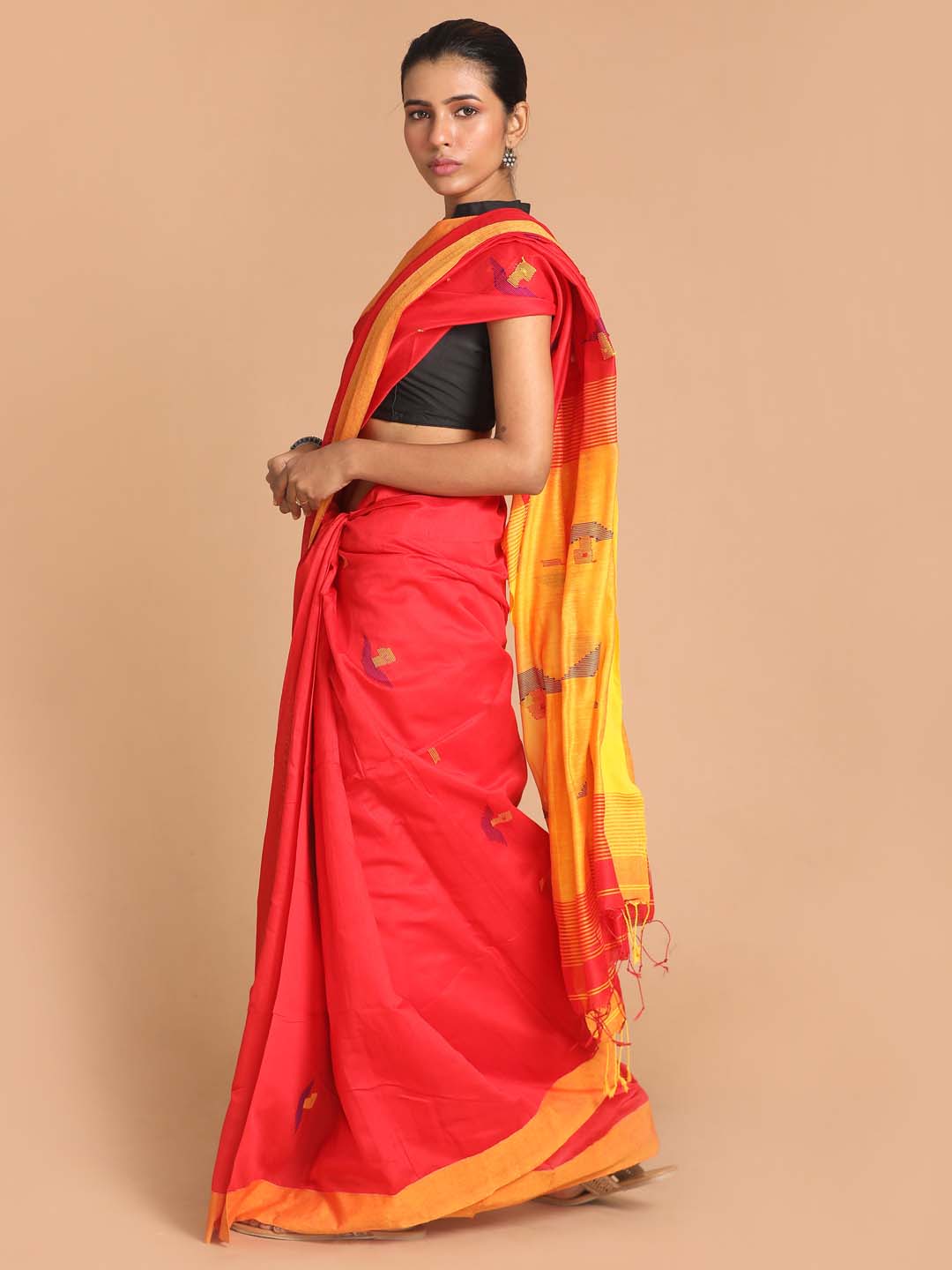 Indethnic Red Bengal Handloom Cotton Blend Work Saree - View 2