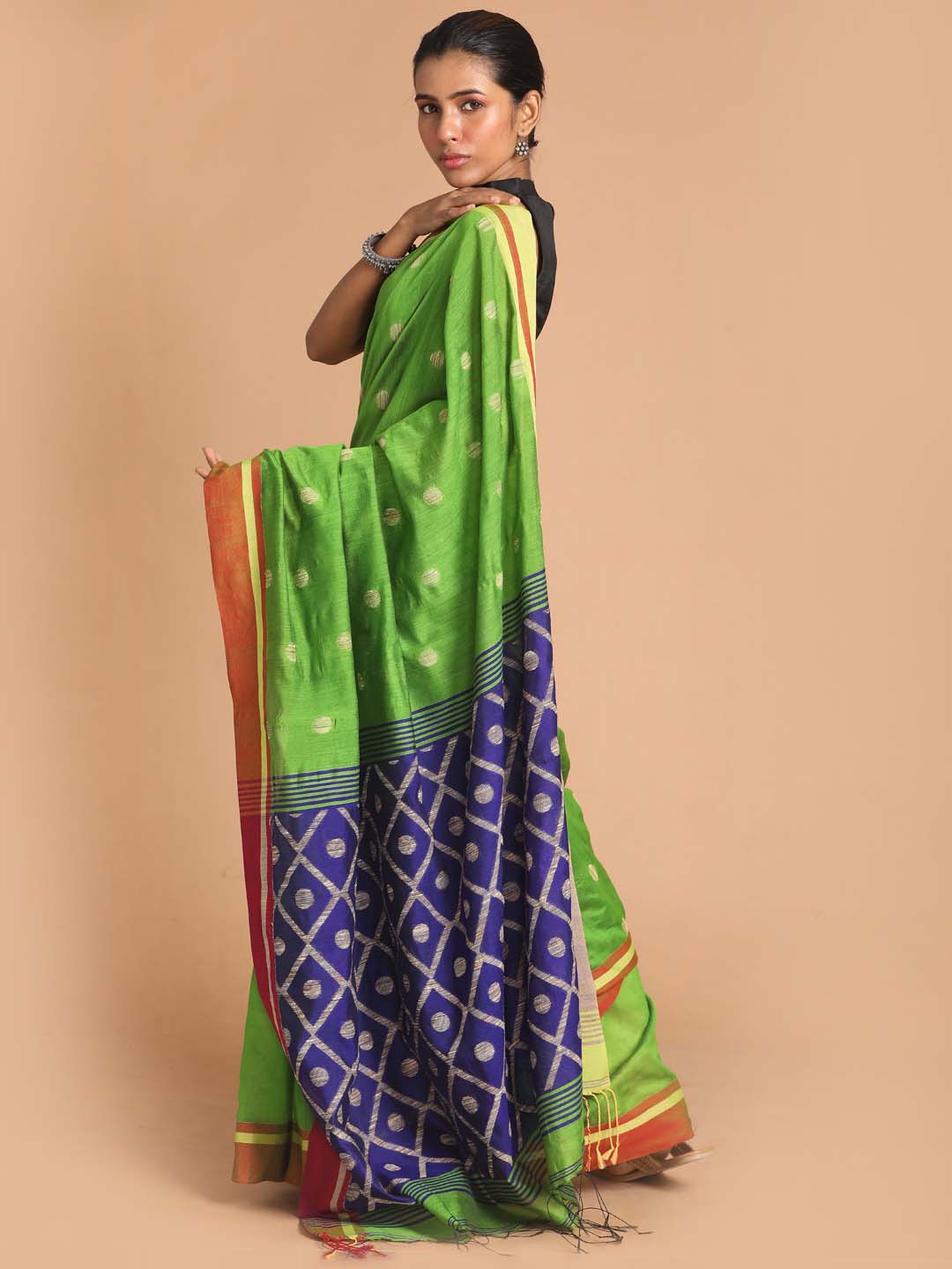Indethnic Green Bengal Handloom Cotton Blend Work Saree - View 2