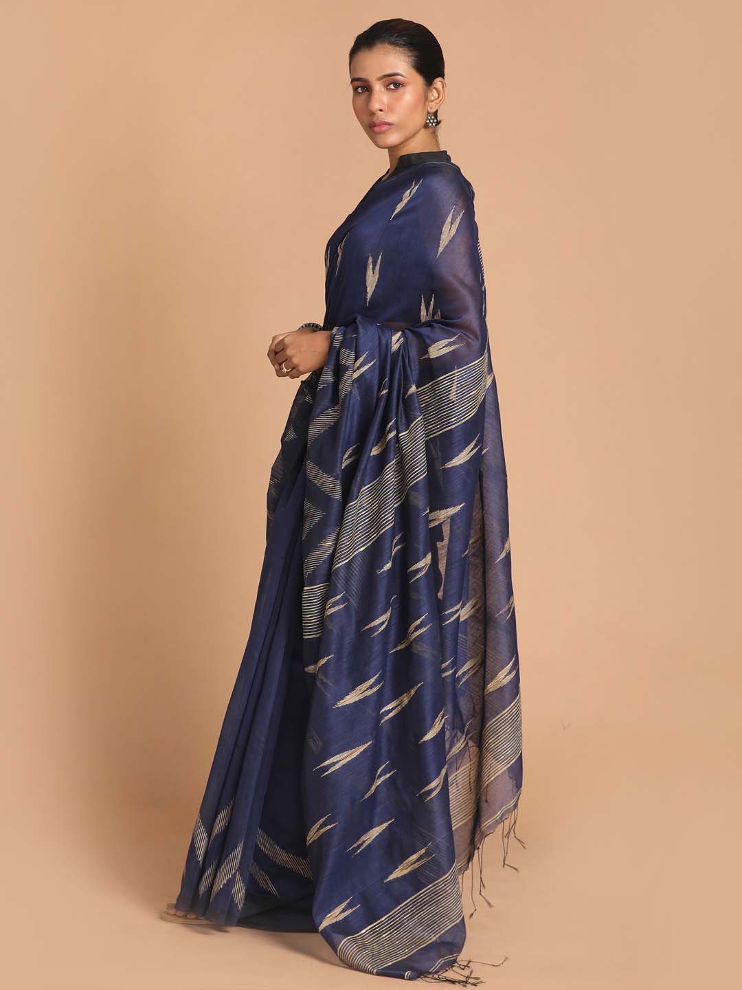 Indethnic Navy Blue Bengal Handloom Cotton Blend Work Saree - View 2