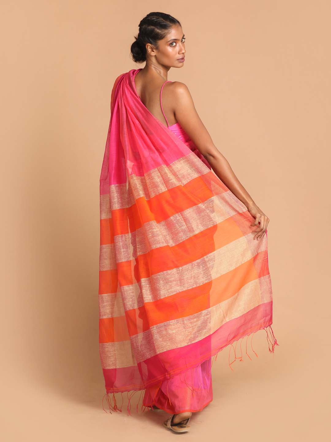 Indethnic Pink Bengal Handloom Cotton Blend Work Saree - View 3