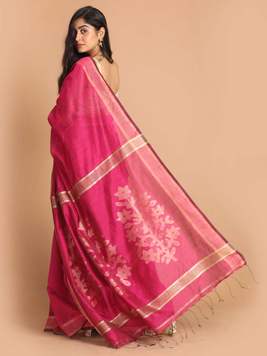 Indethnic Pink Bengal Handloom Cotton Blend Party Saree - View 3