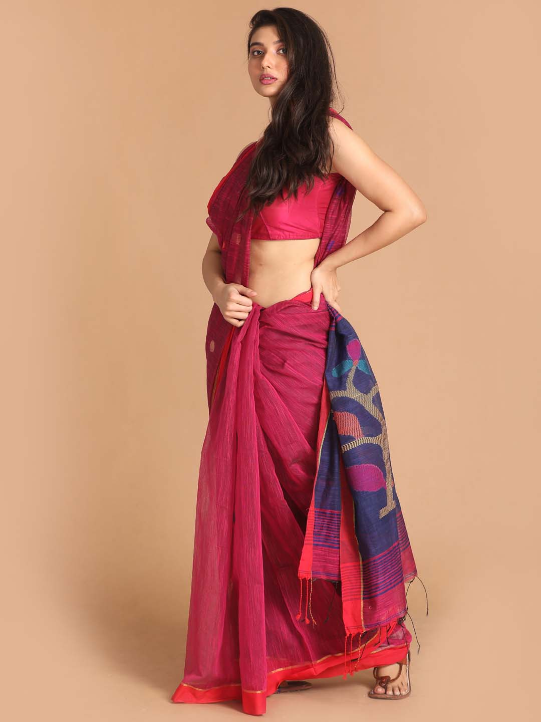 Indethnic Pink Bengal Handloom Cotton Blend Work Saree - View 2