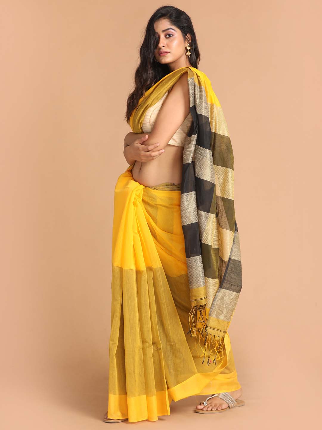 Indethnic Yellow Bengal Handloom Cotton Blend Work Saree - View 2