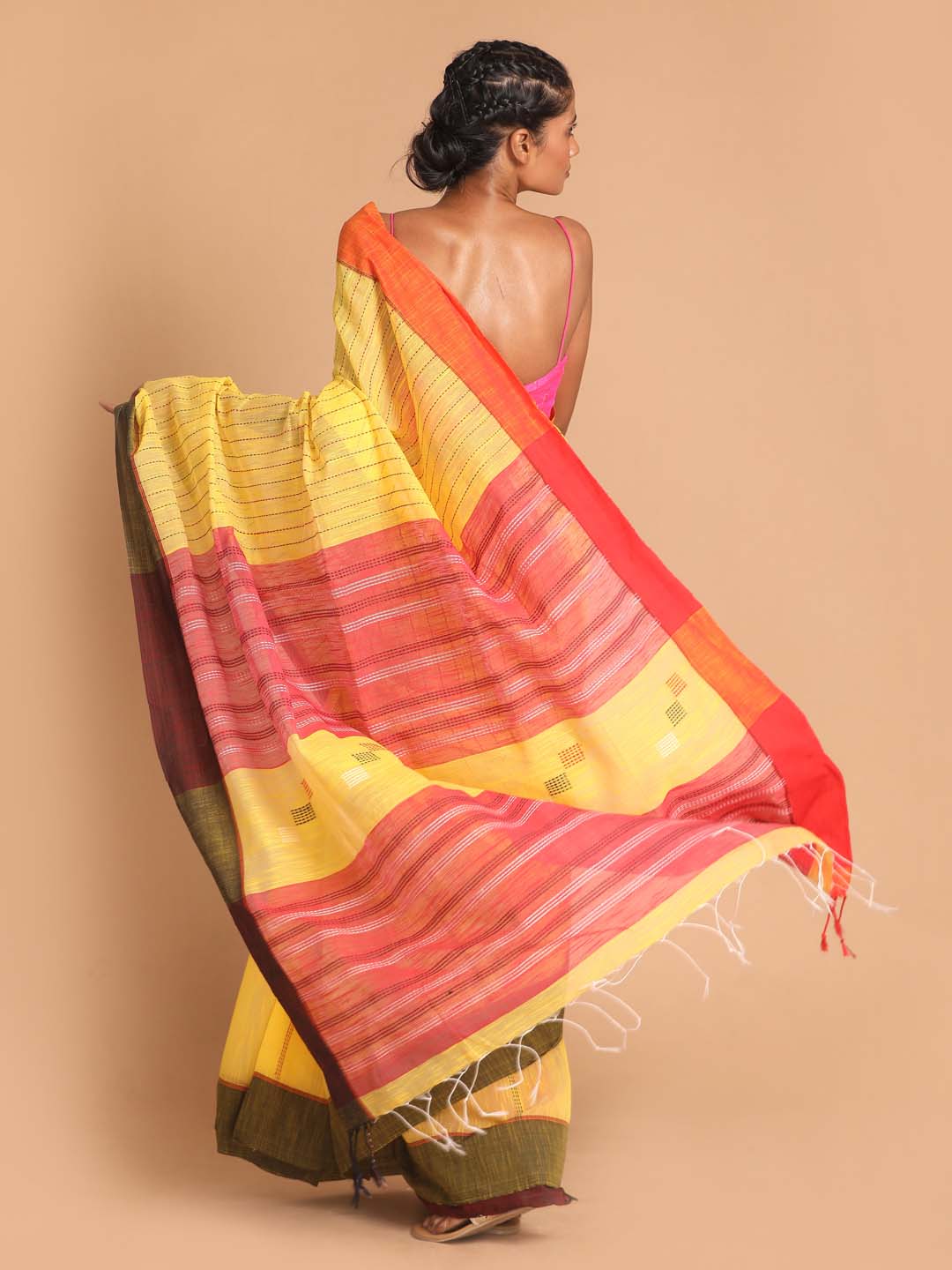 Indethnic Yellow Bengal Handloom Cotton Blend Work Saree - View 3