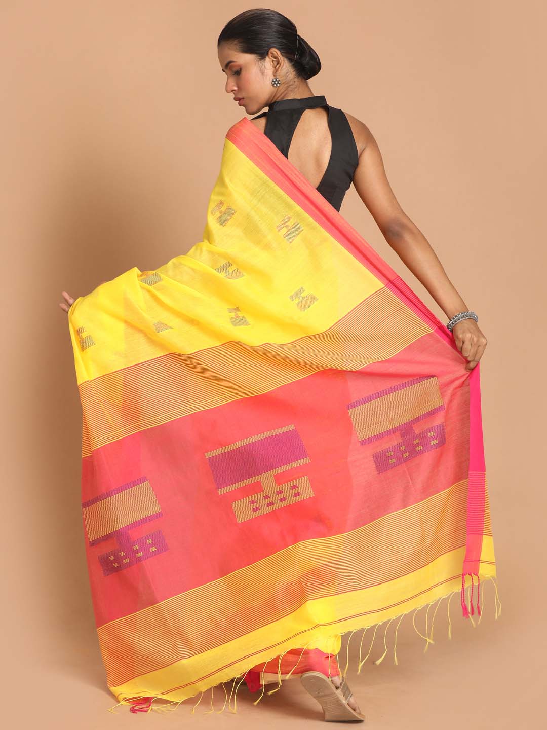 Indethnic Yellow Bengal Handloom Cotton Blend Work Saree - View 3