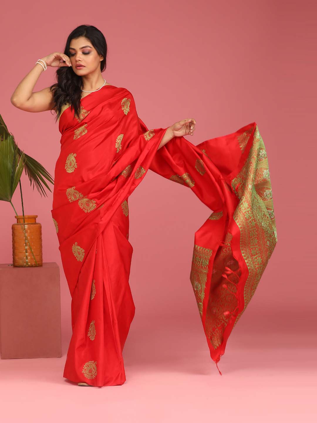 Indethnic Red Pochampally Pure Silk Handloom Saree - View 1