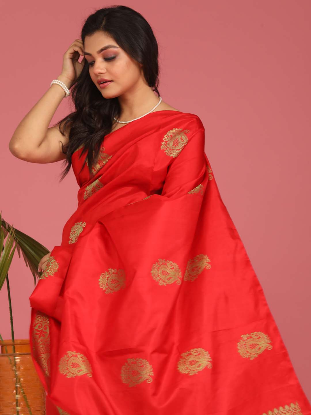 Indethnic Red Pochampally Pure Silk Handloom Saree - View 2