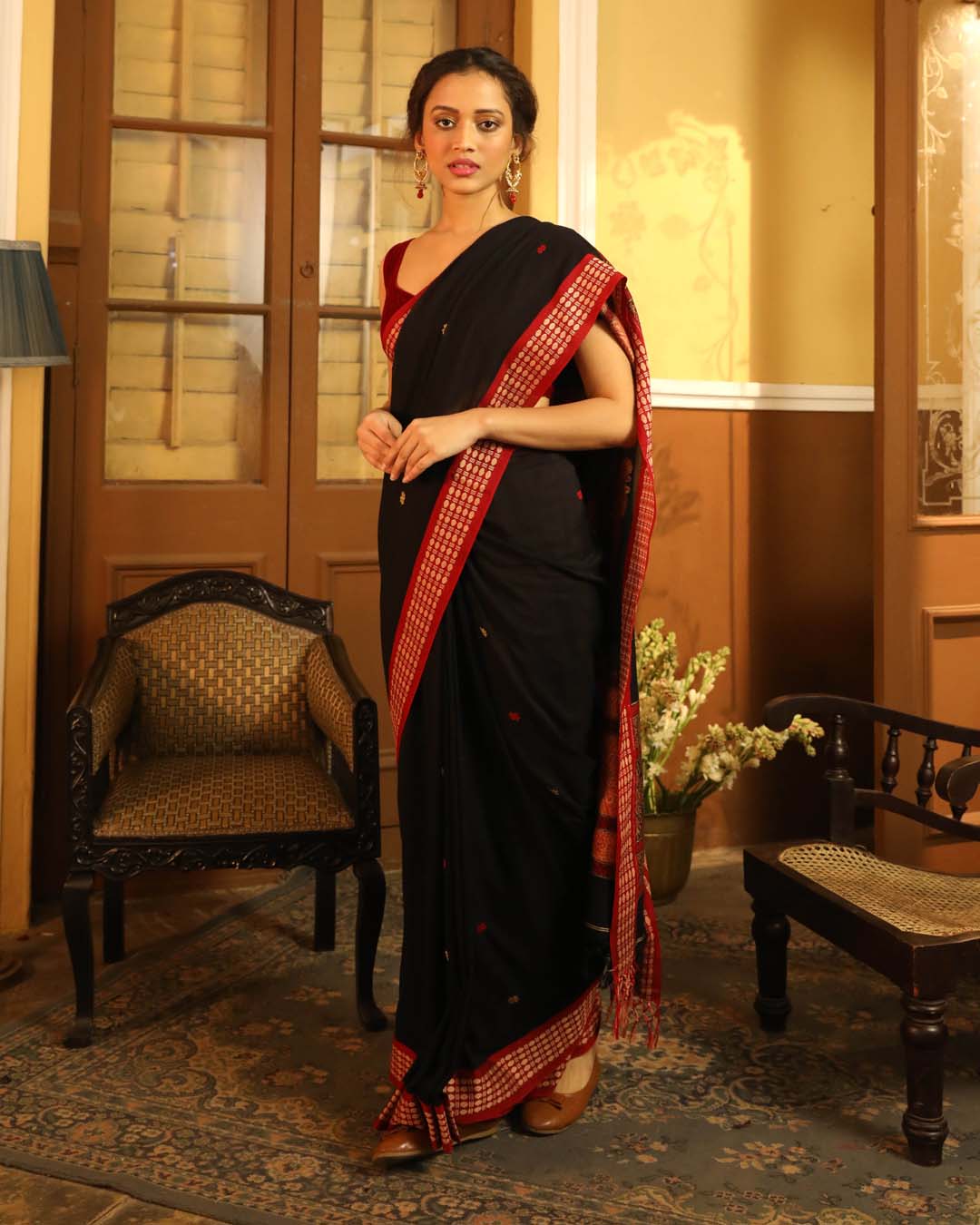 MIDNIGHT ELEGANCE  (SAREE)