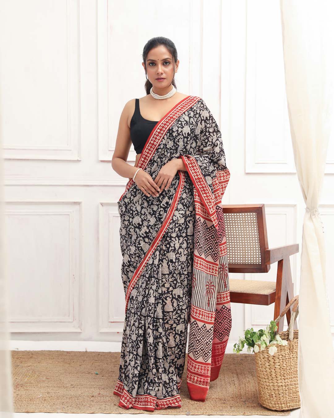 MIDNIGHT MUSE: (SAREE)