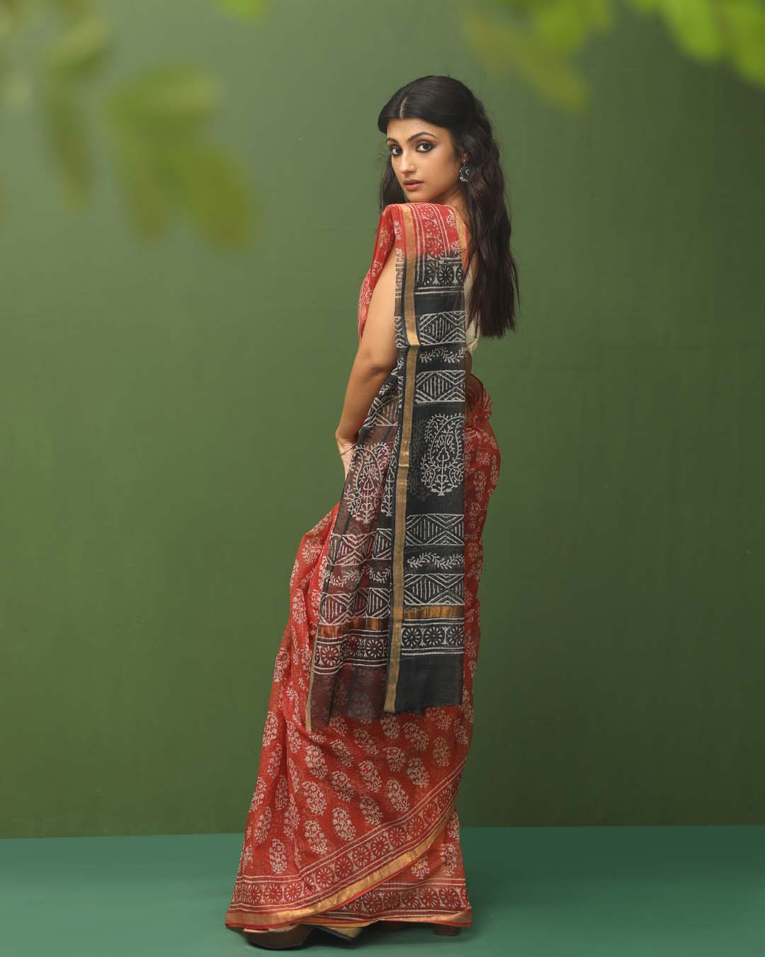 RUST RADIANCE (SAREE)