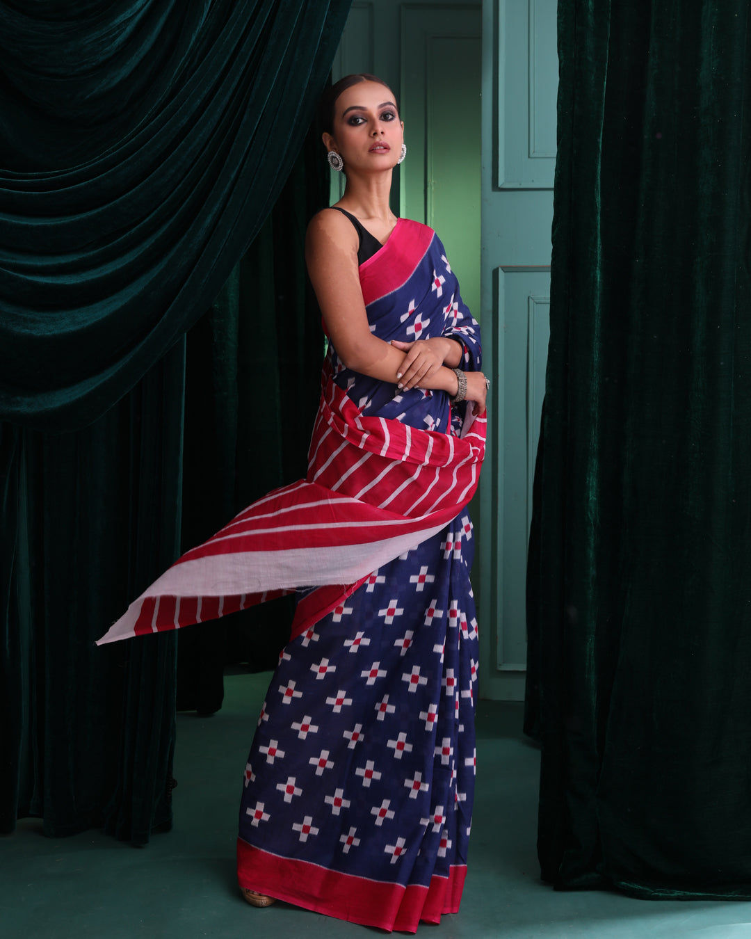 INDIGO GRACE (SAREE)