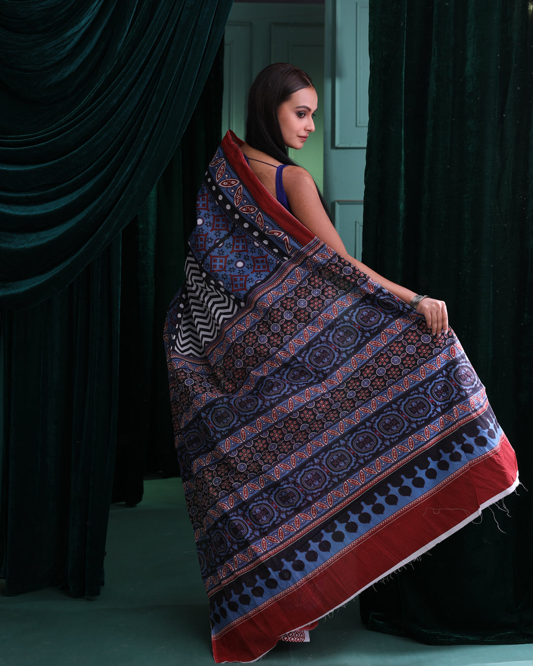 AZURE HARMONY (SAREE)