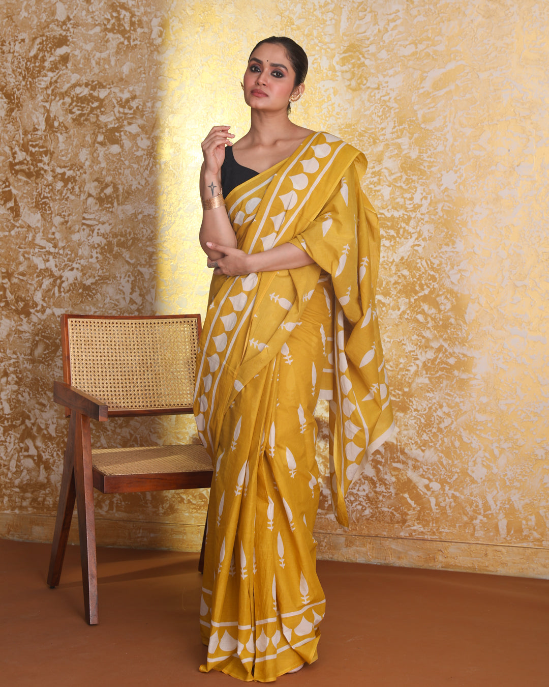 SUNLIT HARMONY (SAREE)