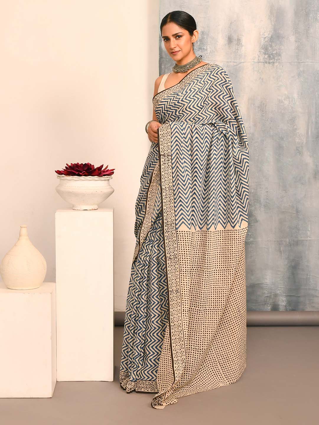 SILVER STRIPES (SAREE)