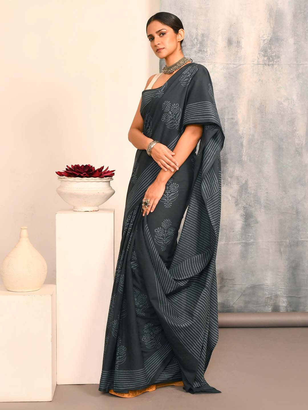 AZURE ECHOES (SAREE)