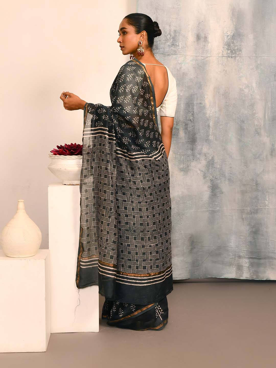 MIDNIGHT SERENADE (SAREE)