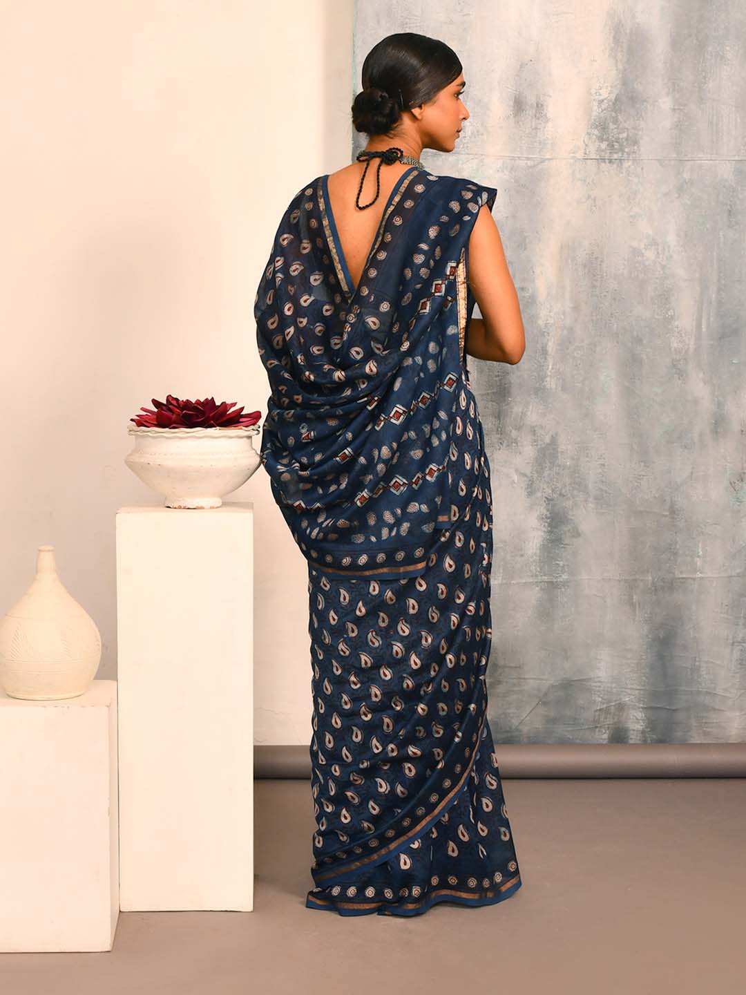 NOIR ESSENCE (SAREE)