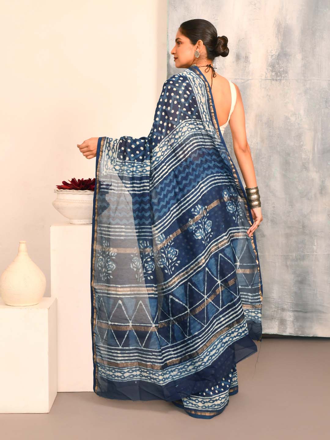 INDIGO ESSENCE (SAREE)