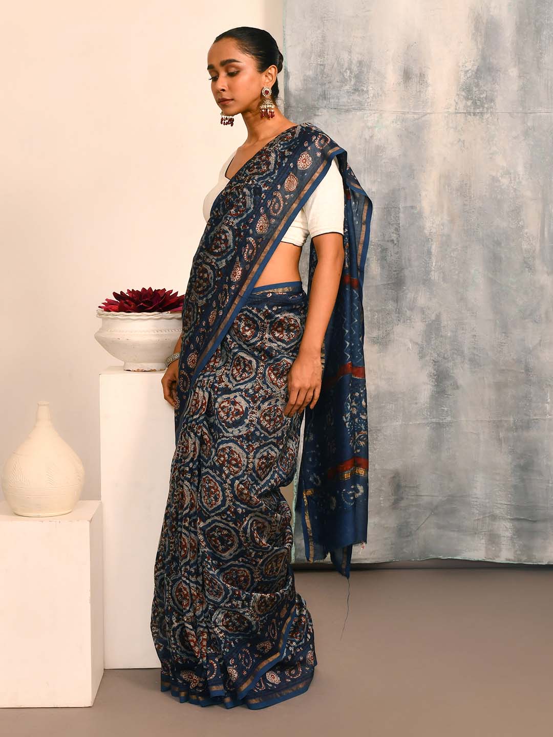 INDIGO HARMONY (SAREE)