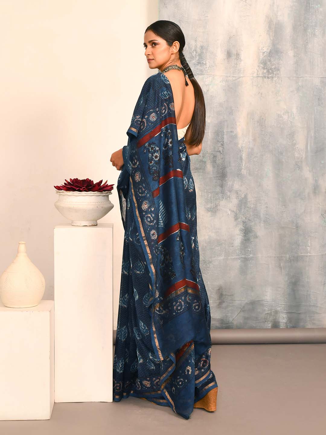 MIDNIGHT CHARM (SAREE)