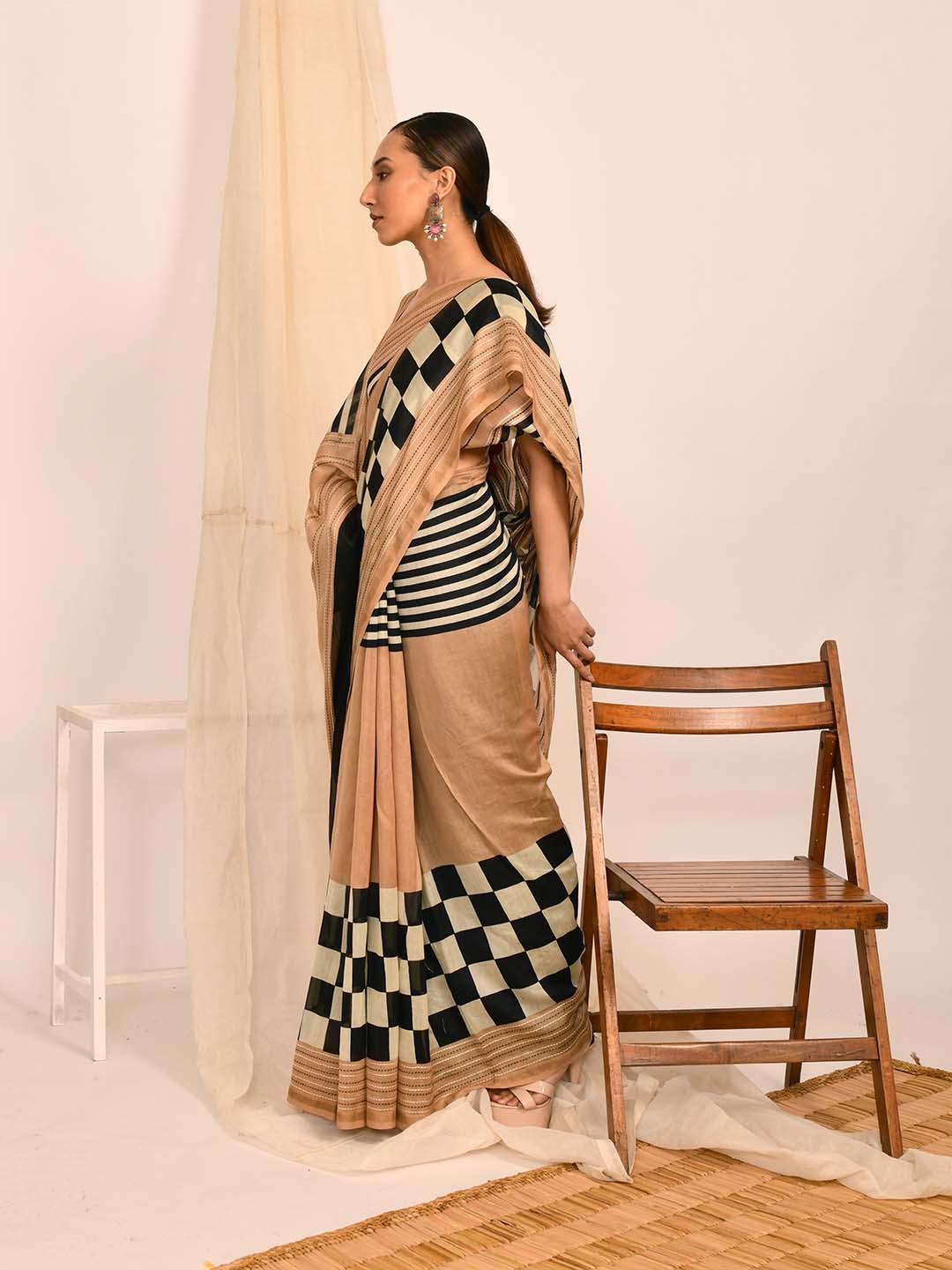 CLASSIC STRIPES (SAREE)