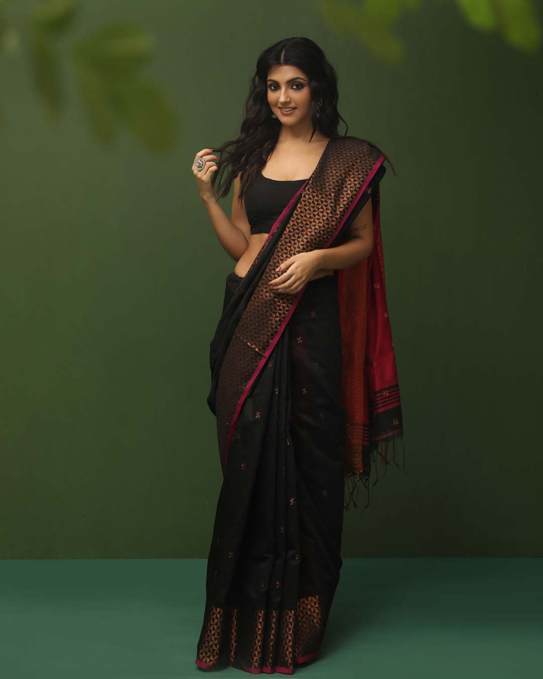 NOIR SPLENDOR (SAREE)