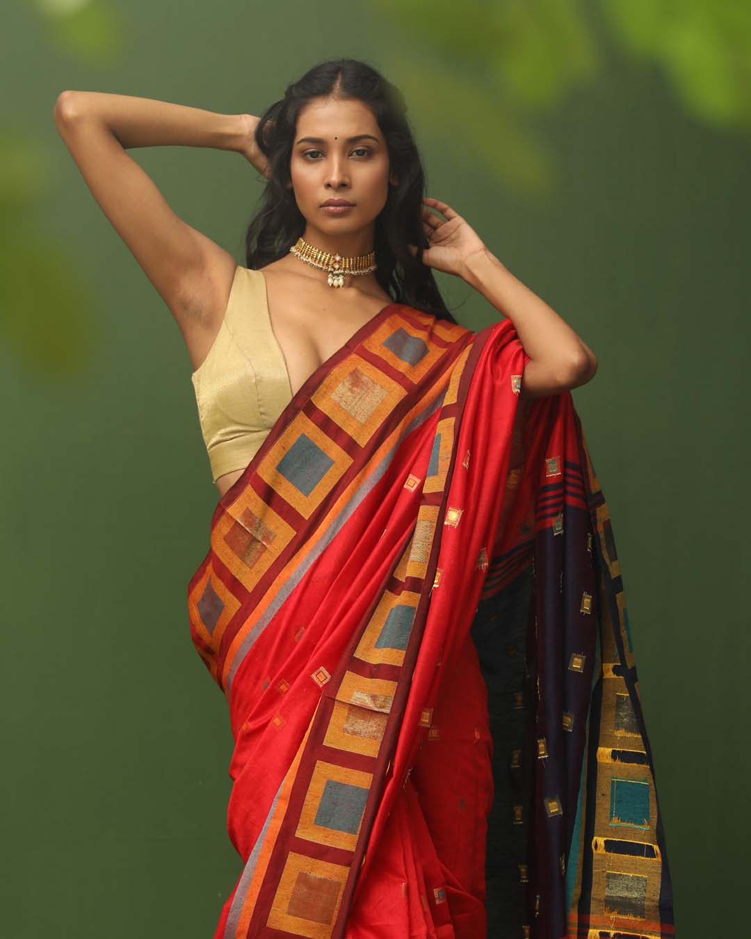 SCARLET SPLENDOR (SAREE)