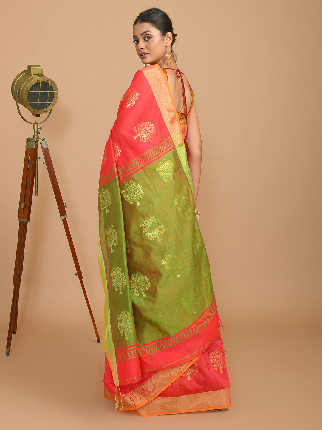 FIERY ELEGANCE (SAREE)