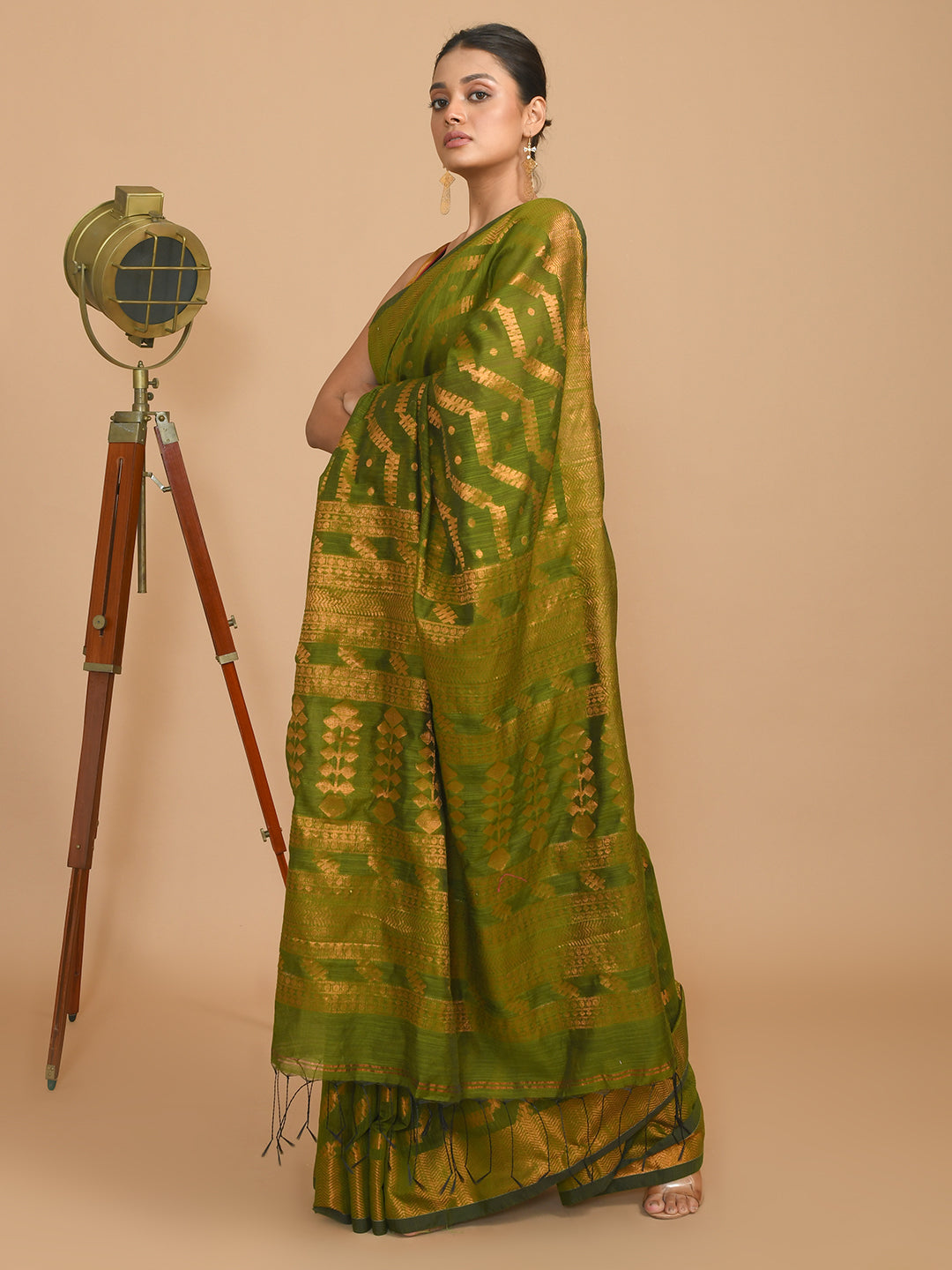 EMERALD ELEGANCE (SAREE)