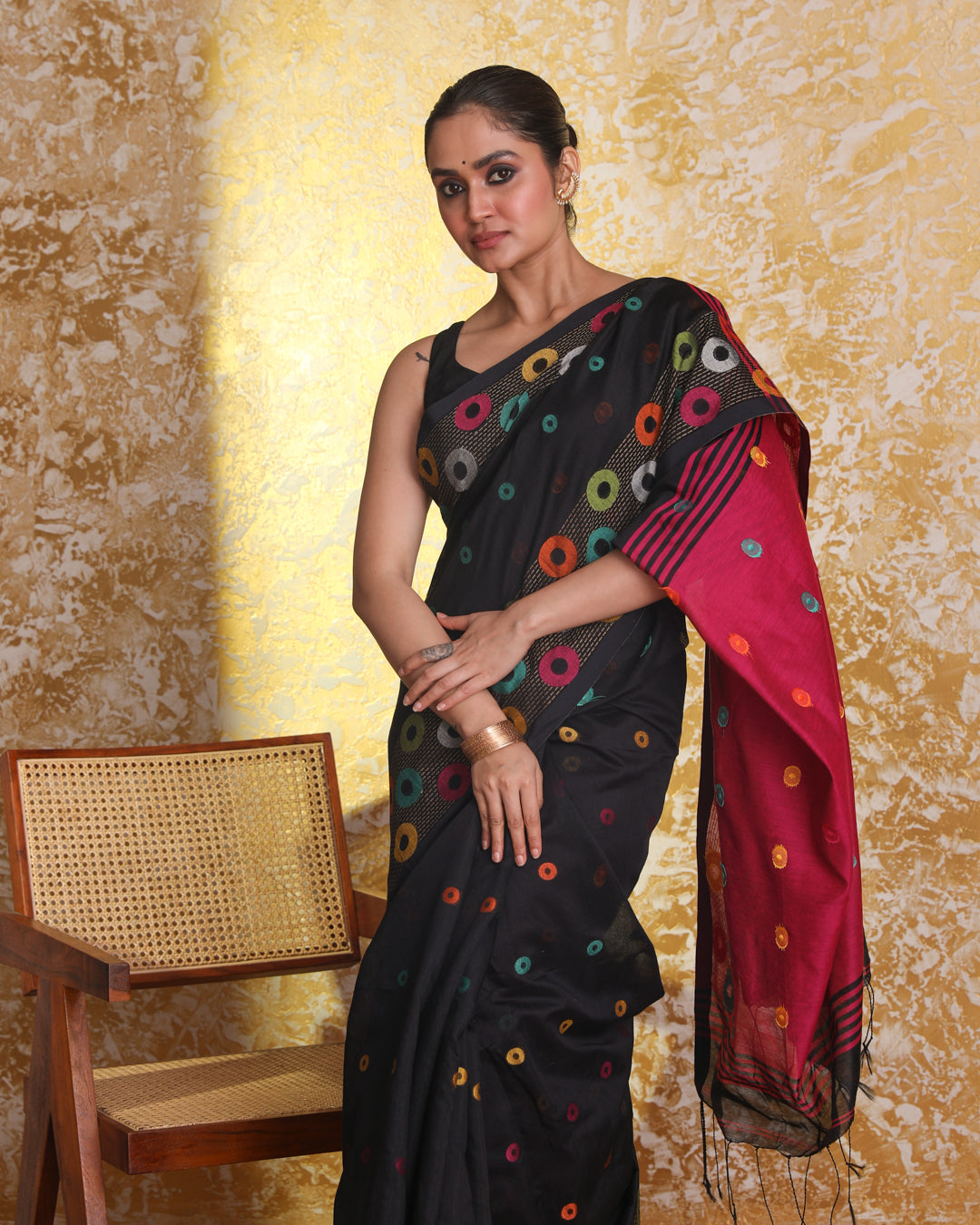 CIRCULAR HARMONY (SAREE)