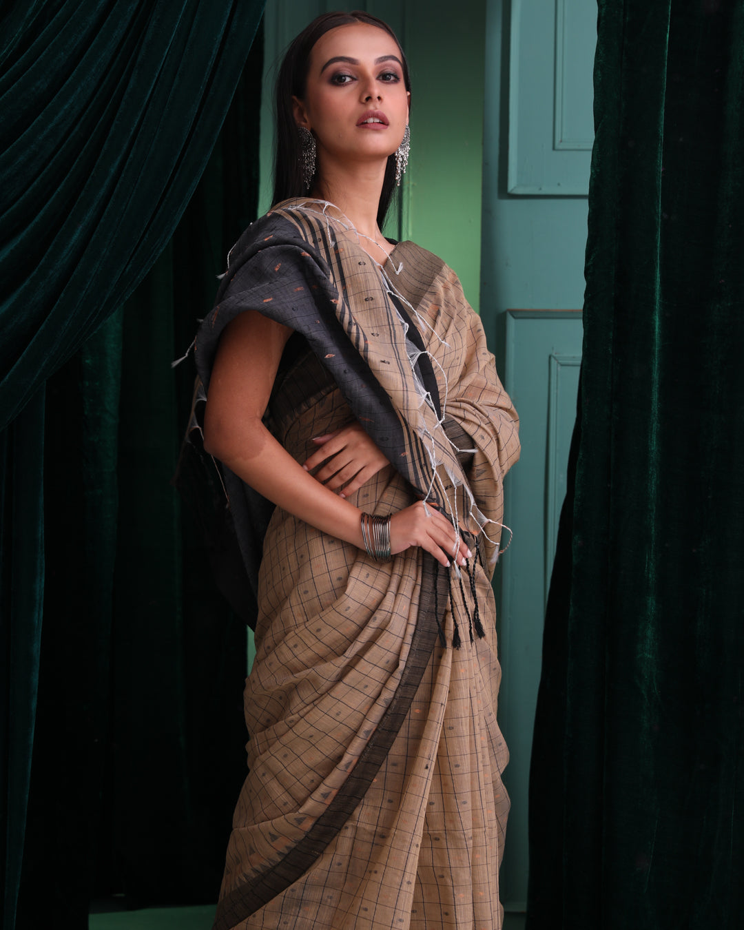 MUTED CHARM (SAREE)