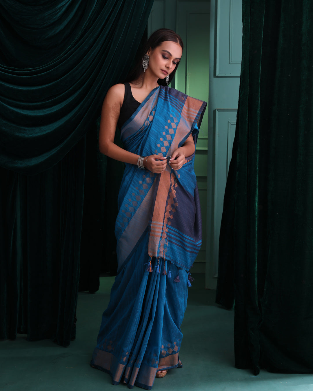 TWILIGHT WEAVE (SAREE)