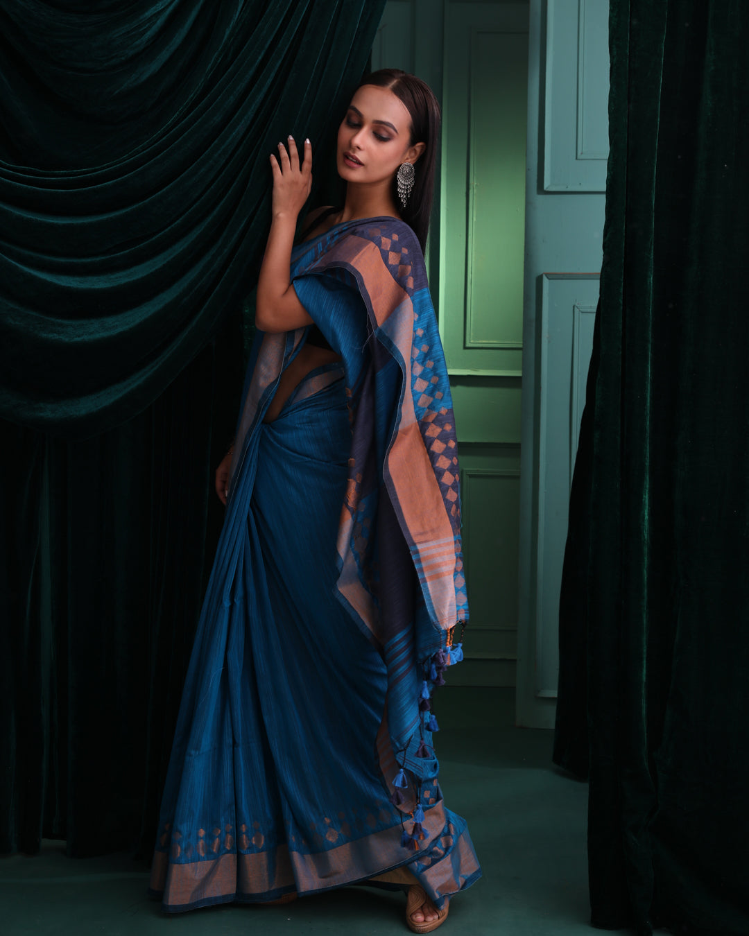 TWILIGHT WEAVE (SAREE)